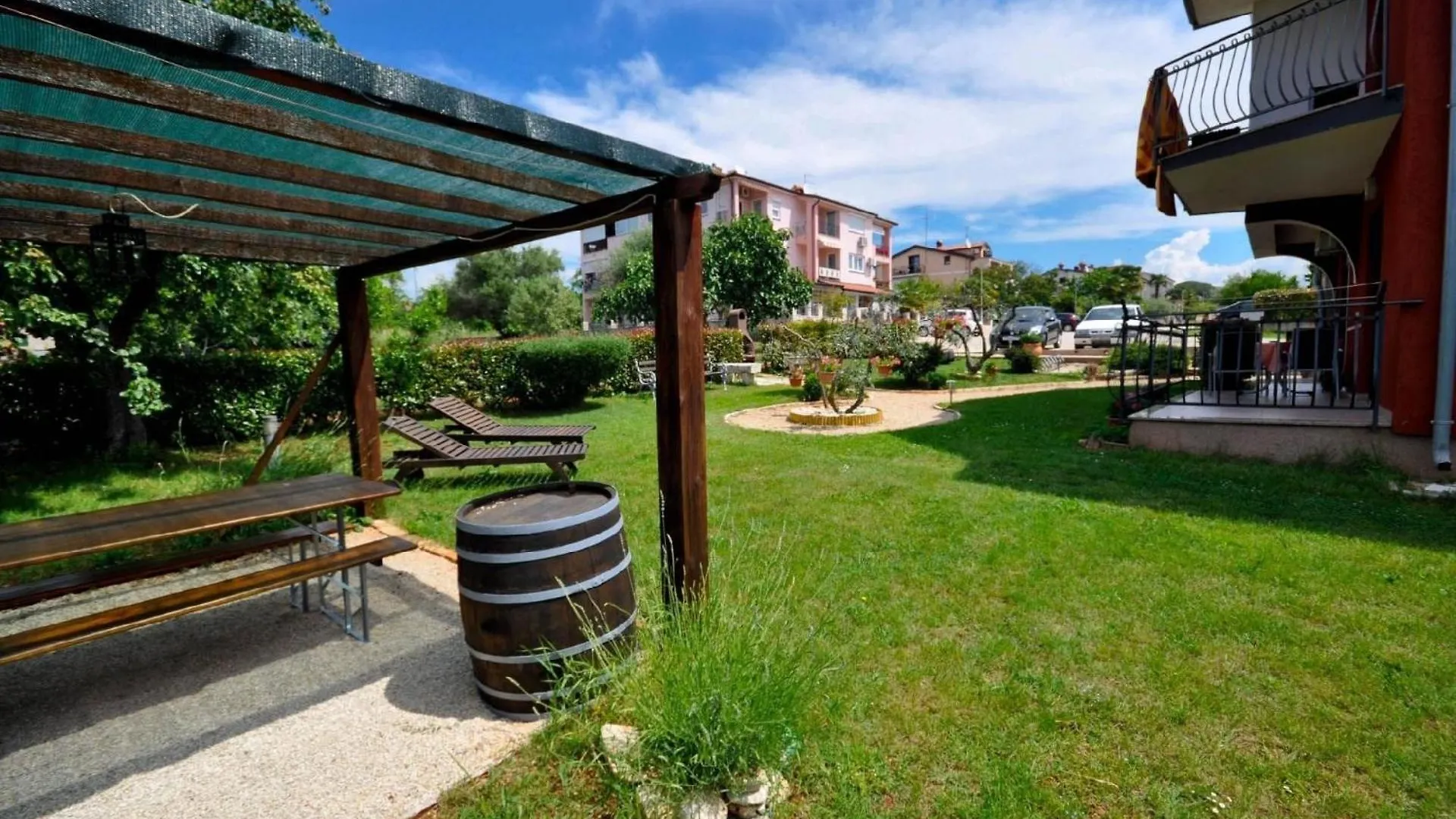Apartment Ferienwohnung Fuer 2 Personen 2 Kinder Ca 45 M In Novigrad, Adriakueste Kroatien Westkueste Von Istrien Karpinjan