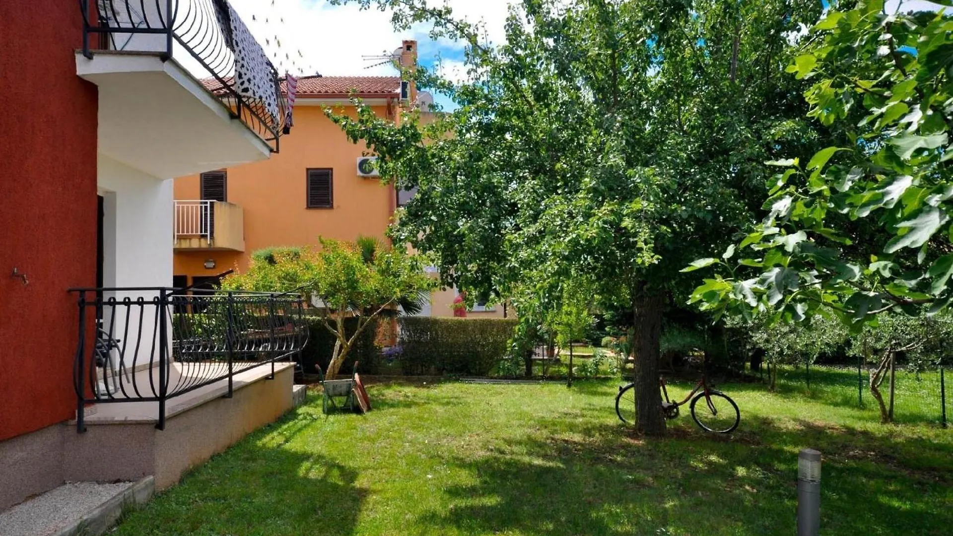 Ferienwohnung Fuer 2 Personen 2 Kinder Ca 45 M In Novigrad, Adriakueste Kroatien Westkueste Von Istrien Karpinjan